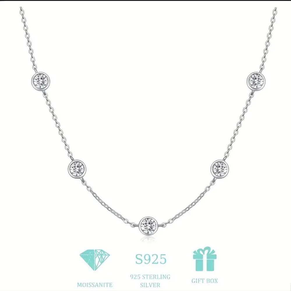 2.5 CT Diamond Round Shape Necklace. - Picture 2 of 8